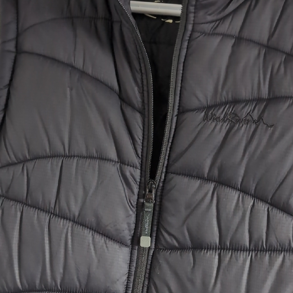 Women's Quilted Black Vest - Picture 2 of 5